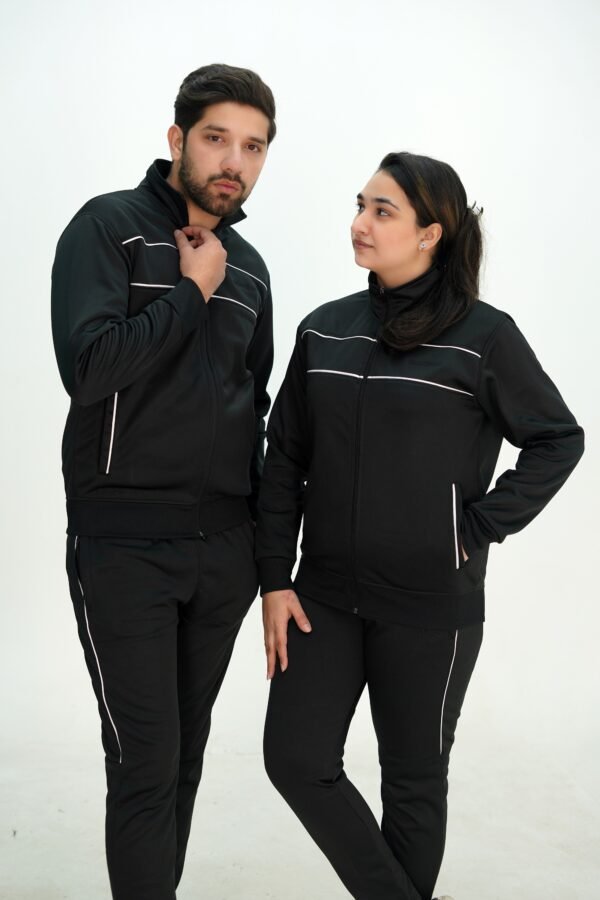 GRACEROBE BLACK UNISEX ESSENTIAL TRACKSUITE (Double Magzi)