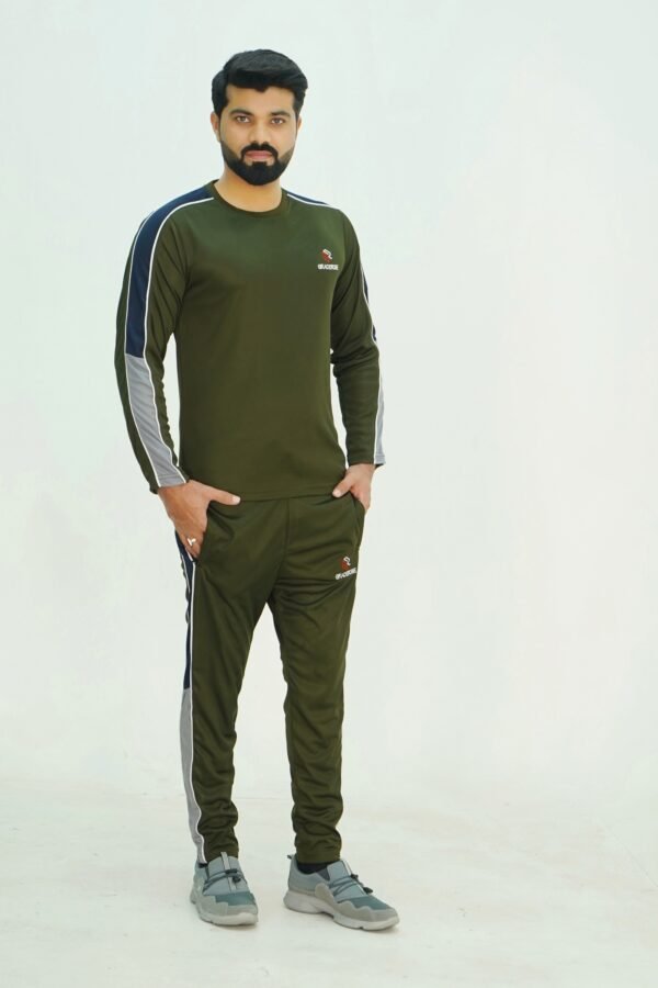 Heatwave-Ready Style Olive Green Tracksuit For Men & Women